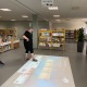 bevægelse på biblioteket